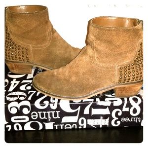 Marc Fisher ankle boots